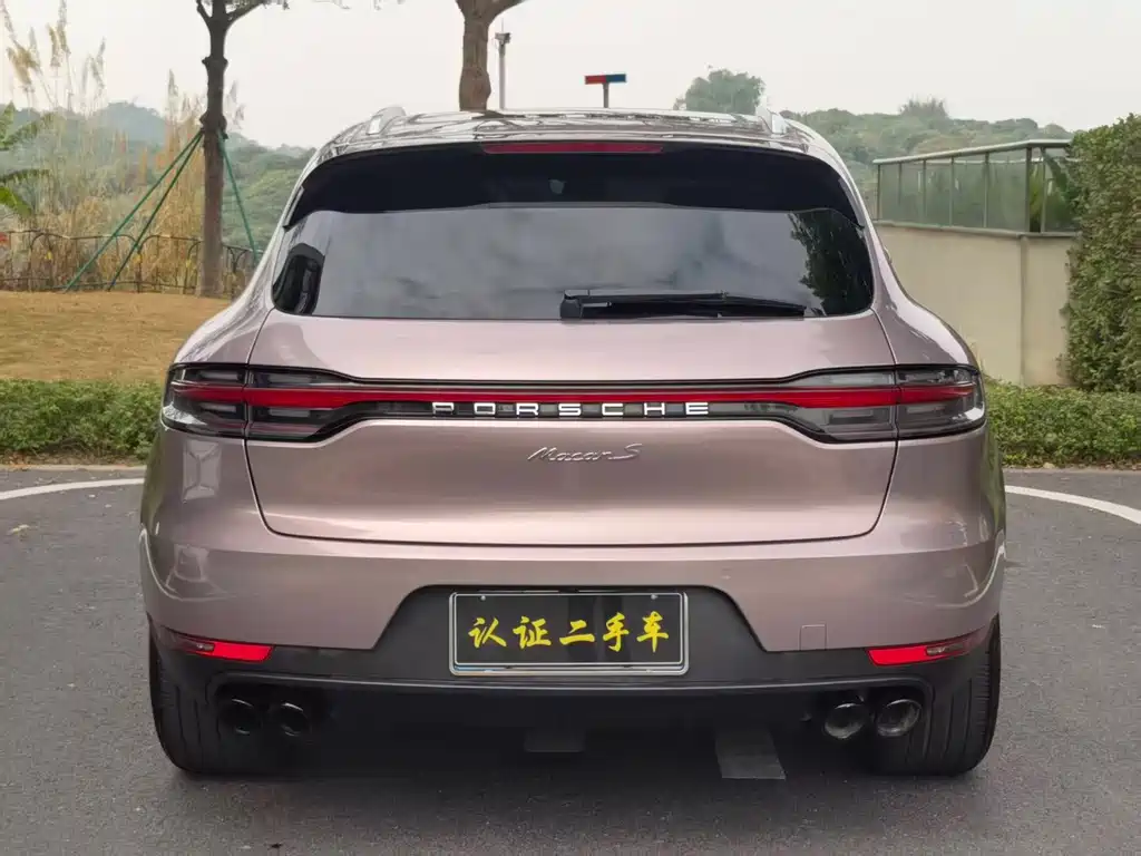 Porsche Macan 2019 — фото 10