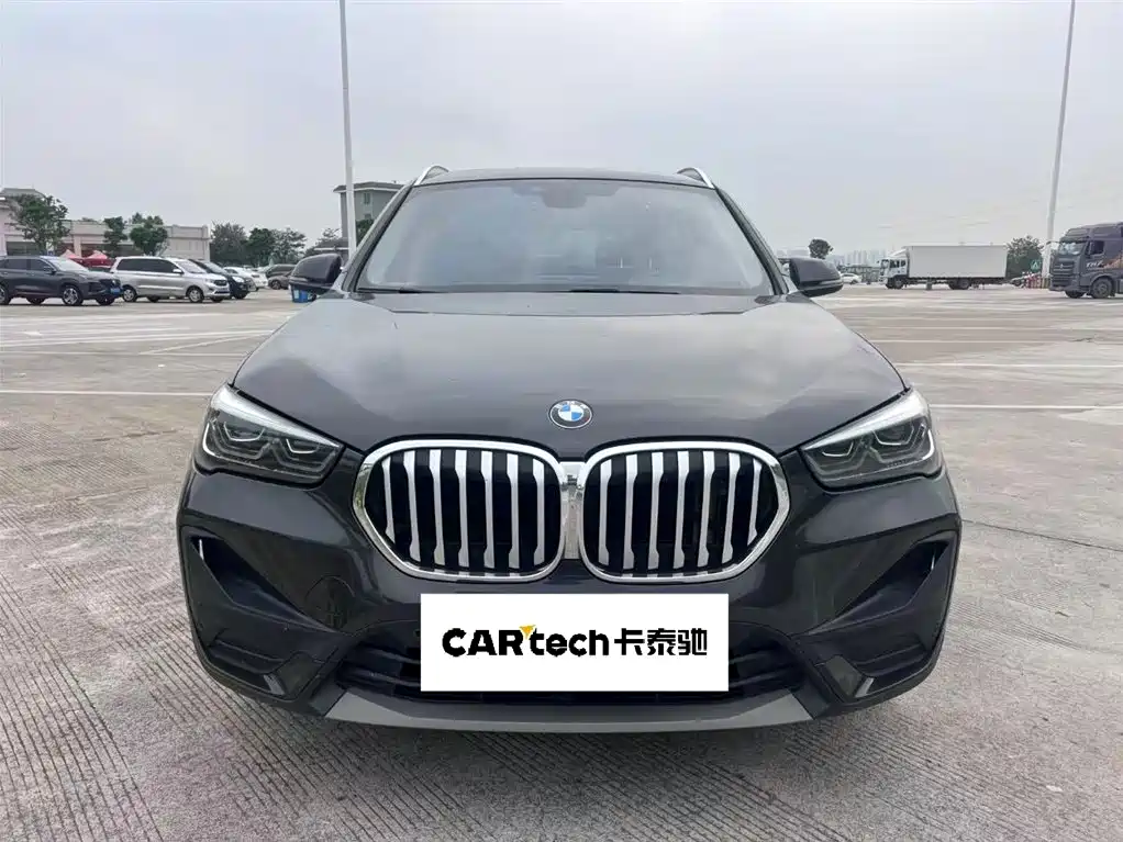 BMW X1 2022 — фото 2