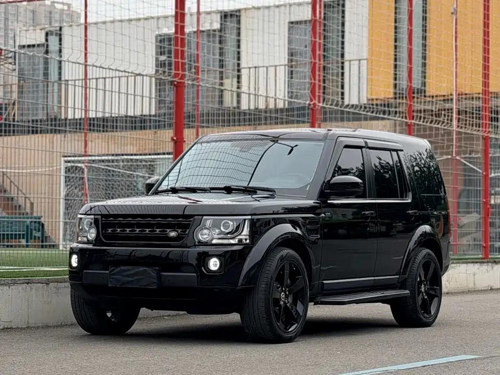 Land Rover Discovery 2015 — фото 1