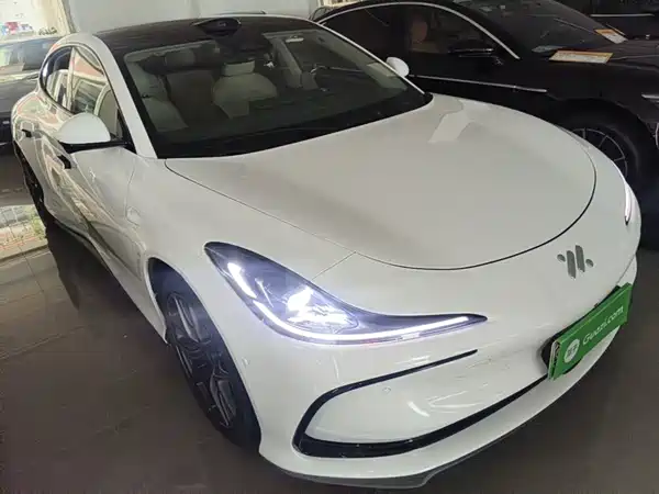 IM Motors L6 2025