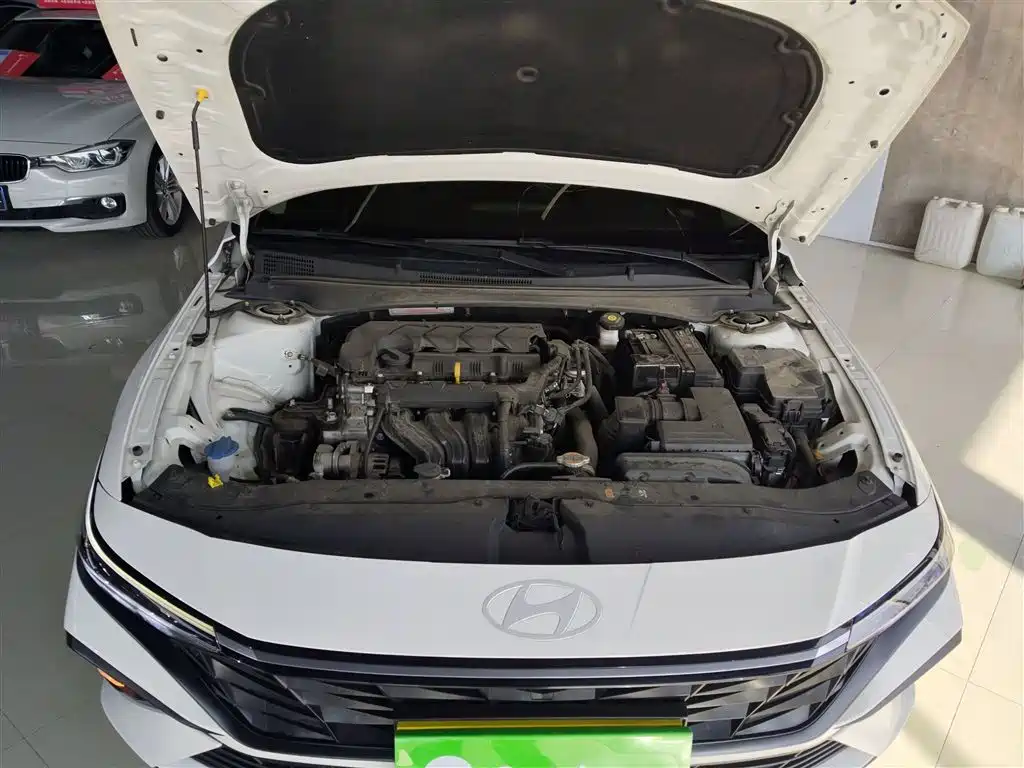 Hyundai Elantra 2023 — фото 20