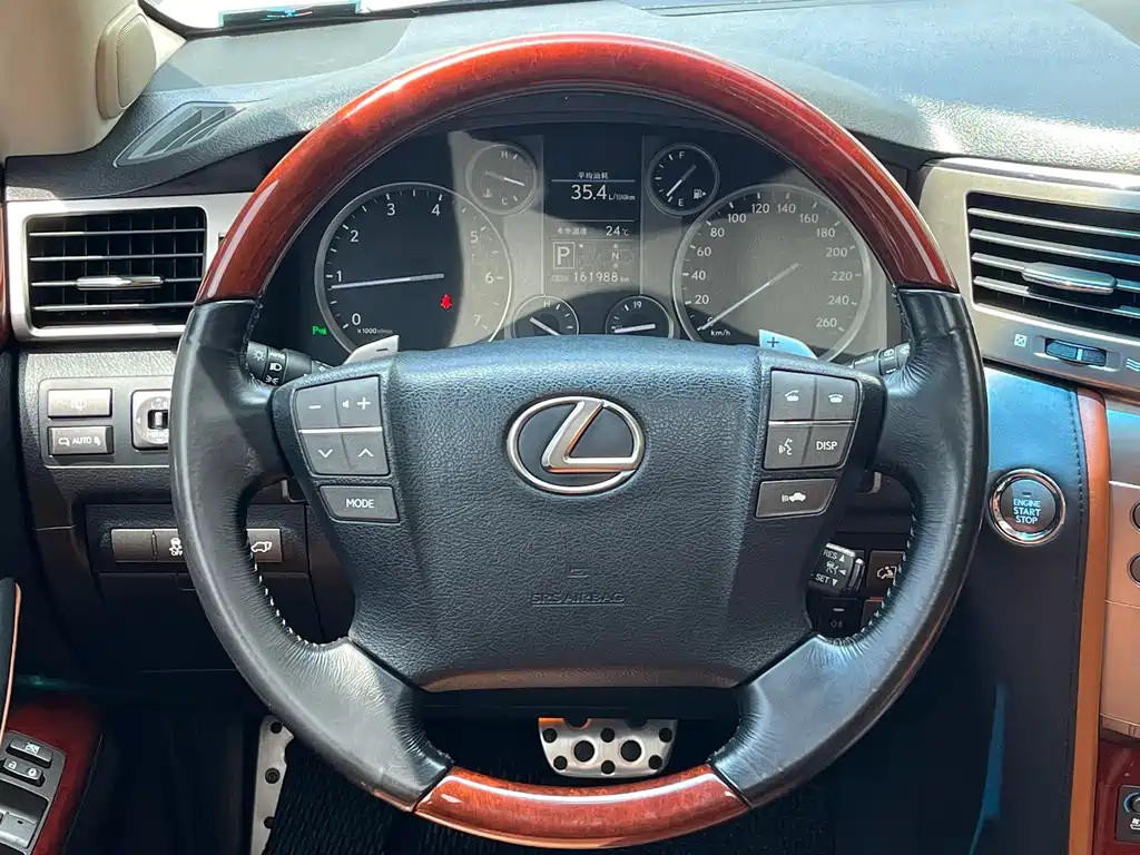 Lexus LX 2015 — фото 13