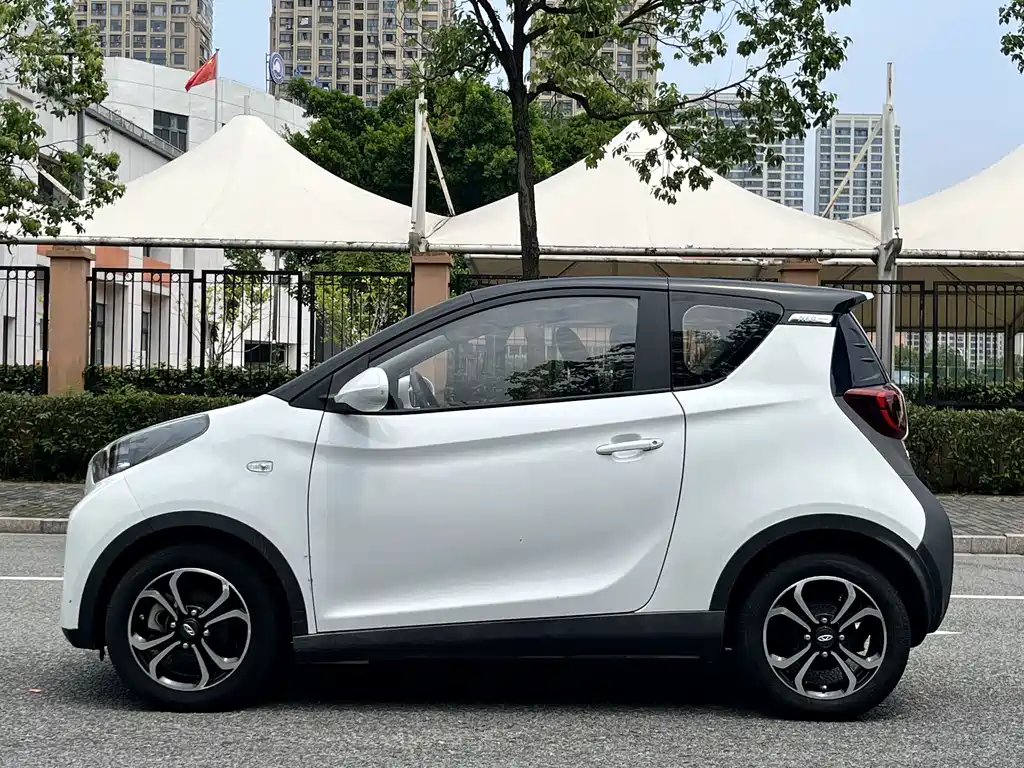Chery eQ1 2020 — фото 15