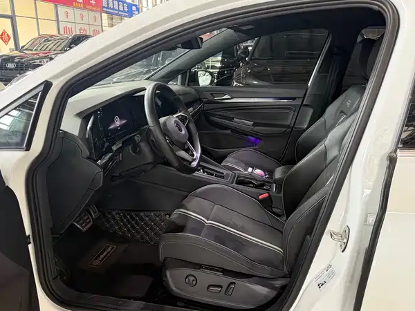 Volkswagen Golf 2022