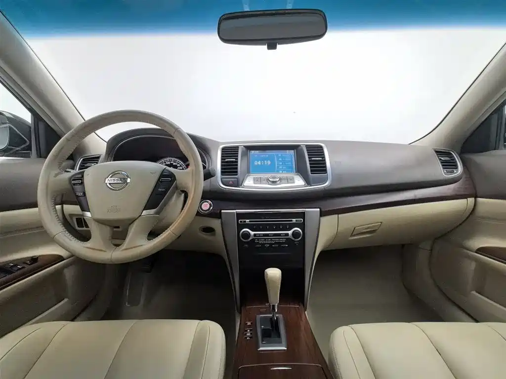 Nissan Teana 2010