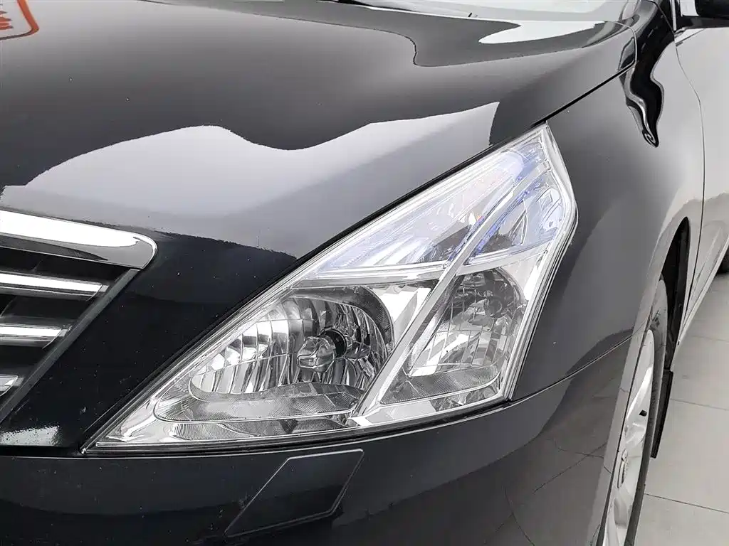 Nissan Teana 2010