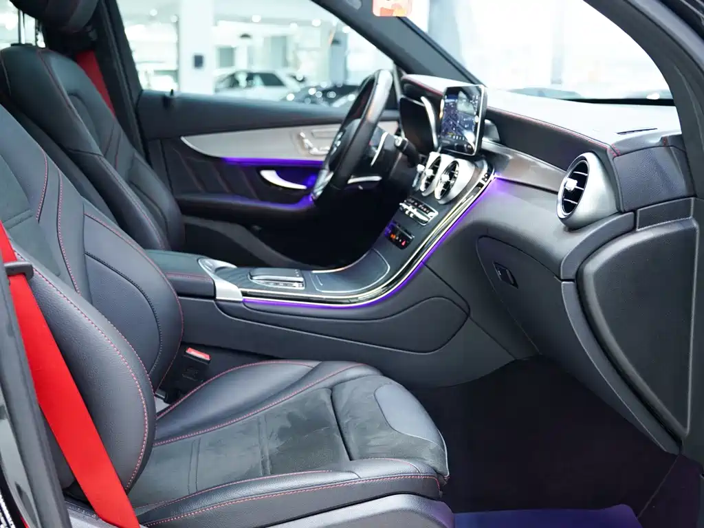 Mercedes-Benz GLC AMG 2023 — фото 12