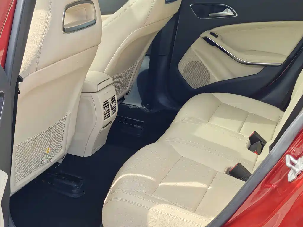 Mercedes-Benz GLA 2017 — фото 24