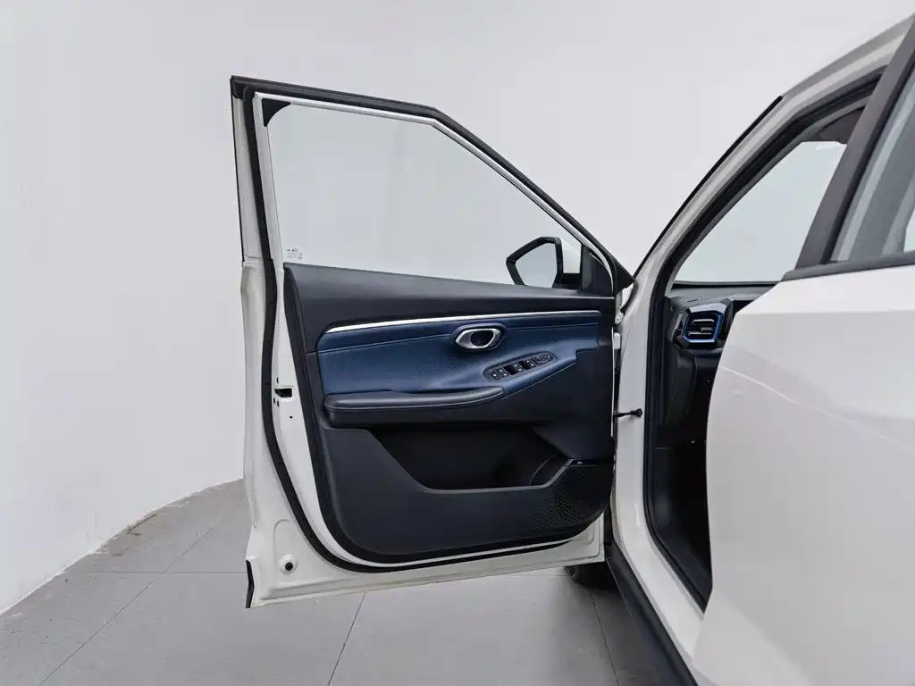 GAC Trumpchi GS3 2023 — фото 8