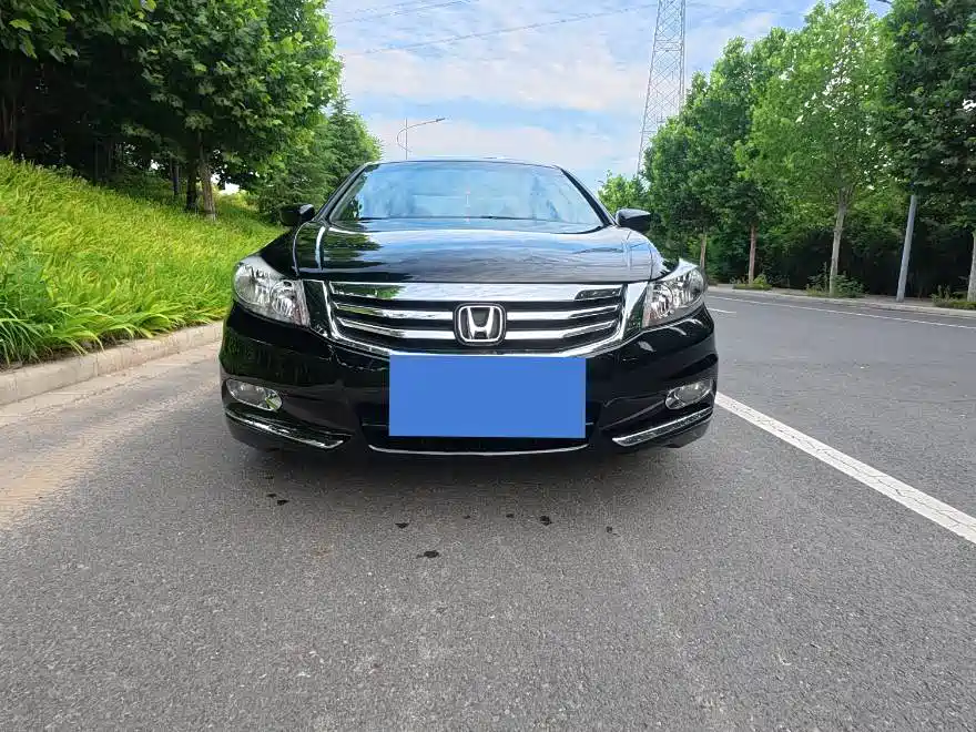 Honda Accord 2013 — фото 2