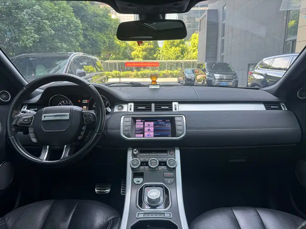 Land Rover Evoque 2012 — фото 16