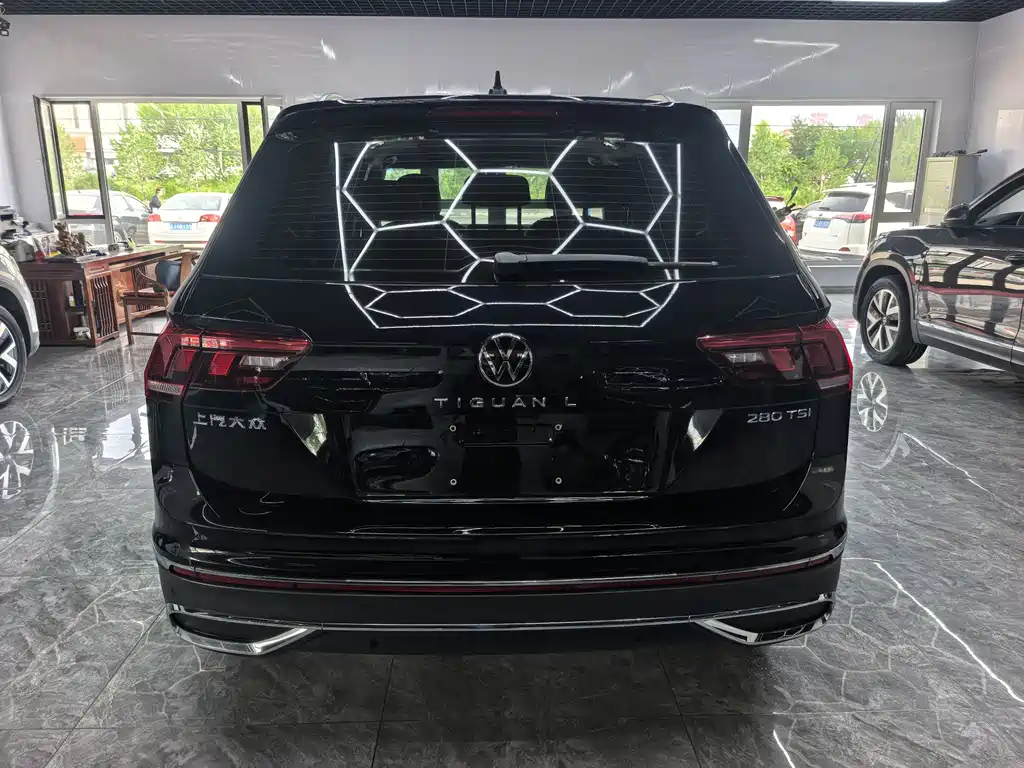 Volkswagen Tiguan L 2023