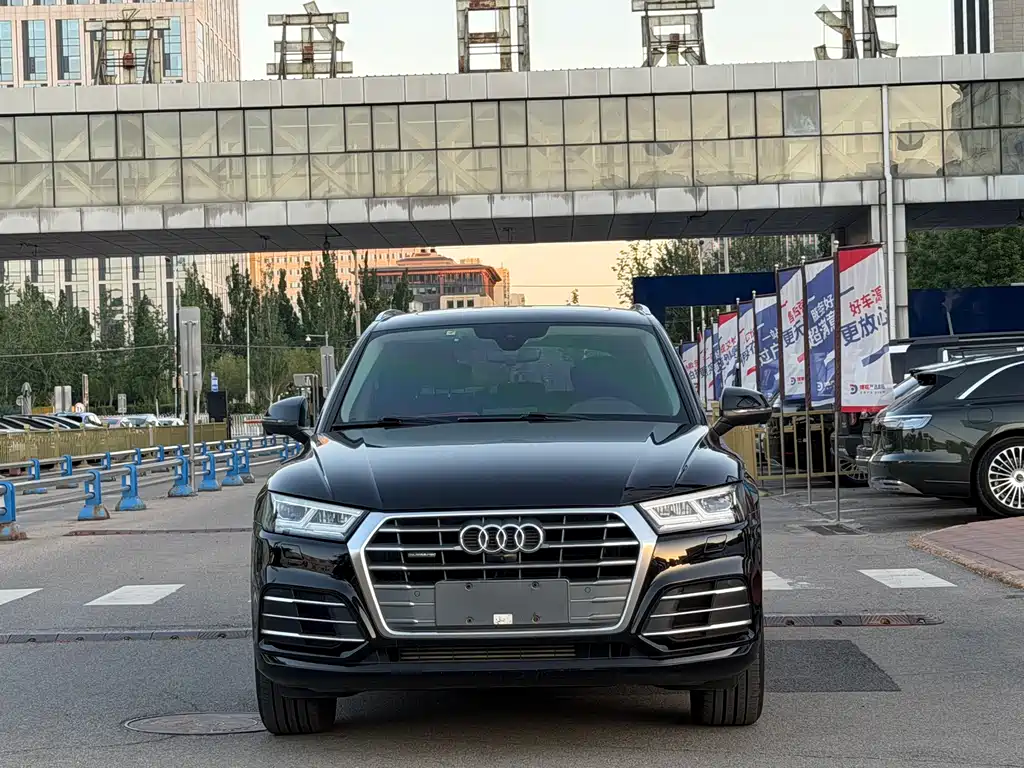 Audi Q5L 2019 — фото 2