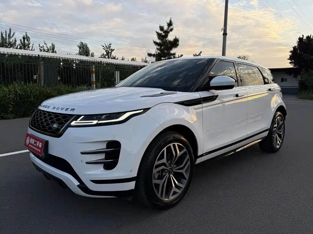 Land Rover Evoque 2022 — фото 1