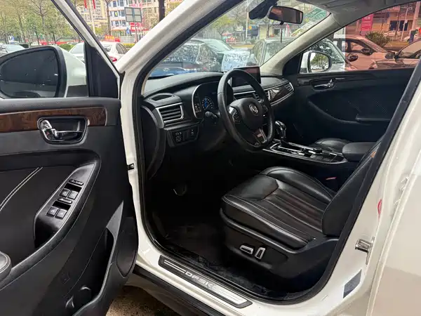 Dongfeng Scenery 580 2017
