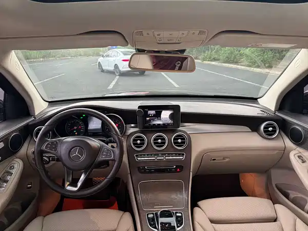 Mercedes-Benz GLC 2017