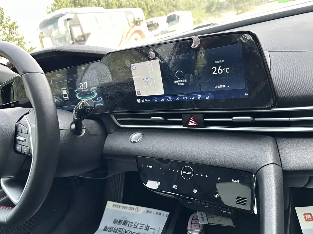 Hyundai Elantra 2022 — фото 10