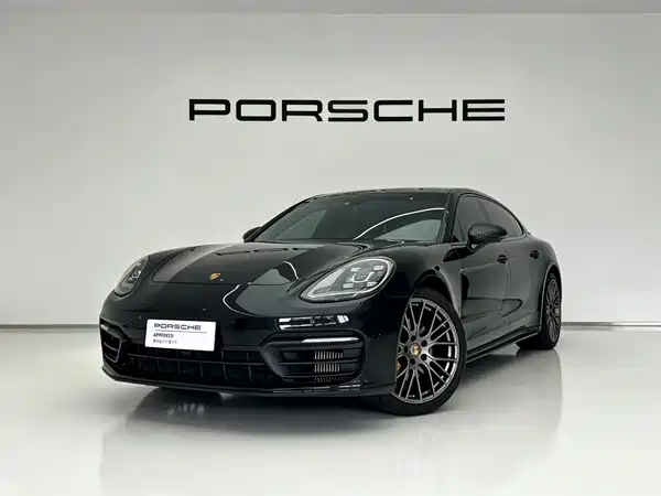 Porsche Panamera 2023