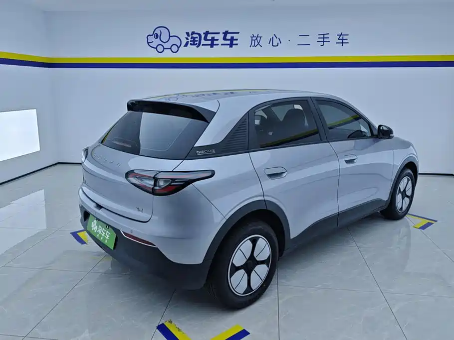 Geely Galaxy Starwish 2025 — фото 3