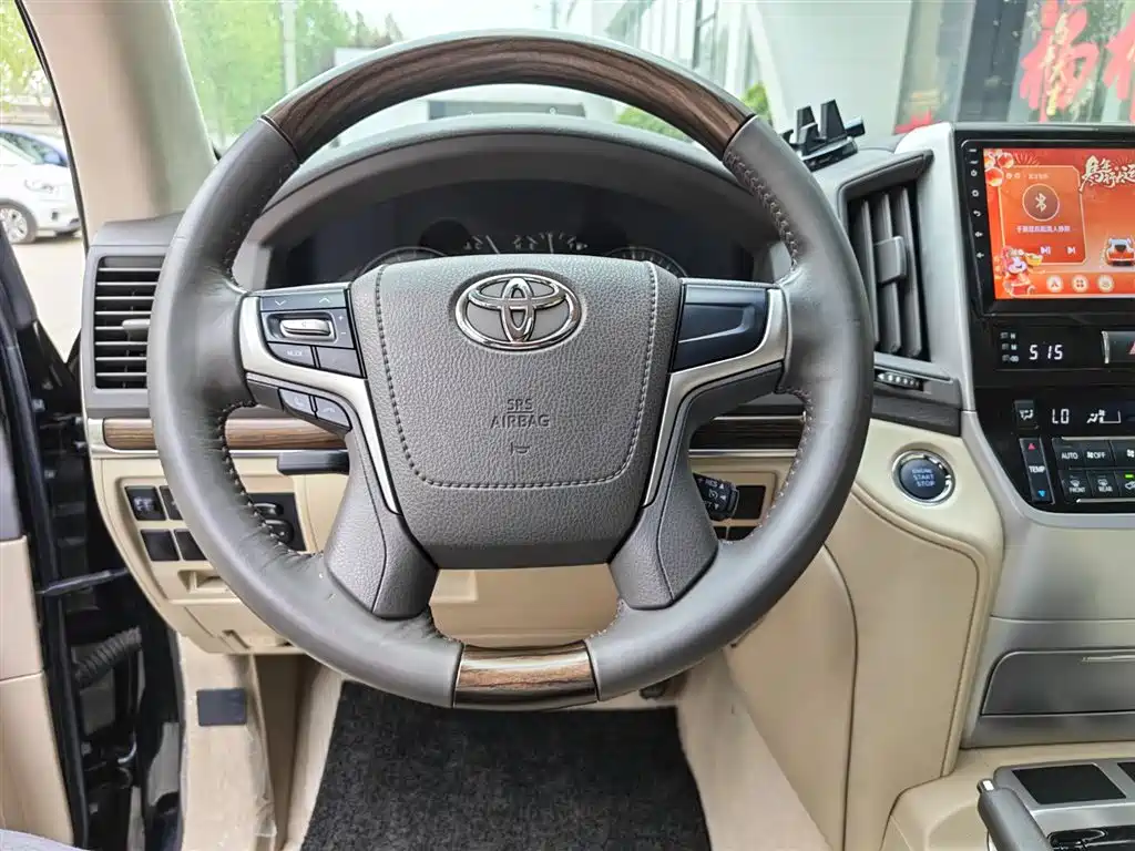 Toyota Land Cruiser 2019 — фото 9