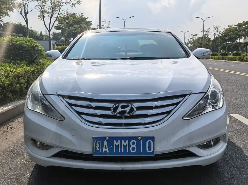 Hyundai Sonata 2012 — фото 2