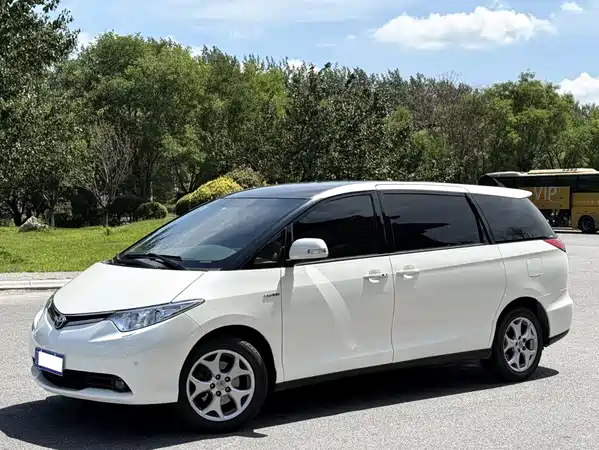 Toyota Previa 2011