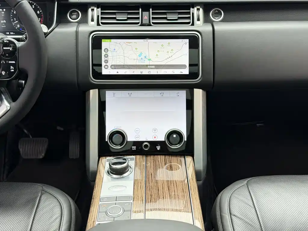 Land Rover Range Rover 2020 — фото 14