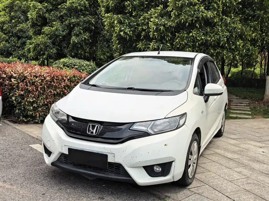 Honda Fit 2015 — фото 1