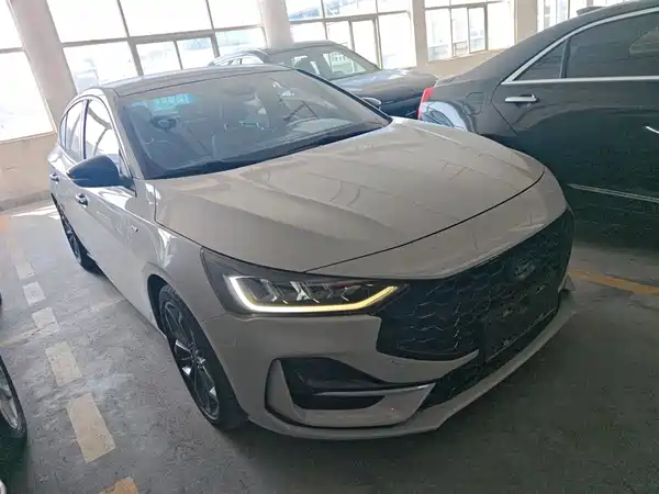 Ford Focus 2022