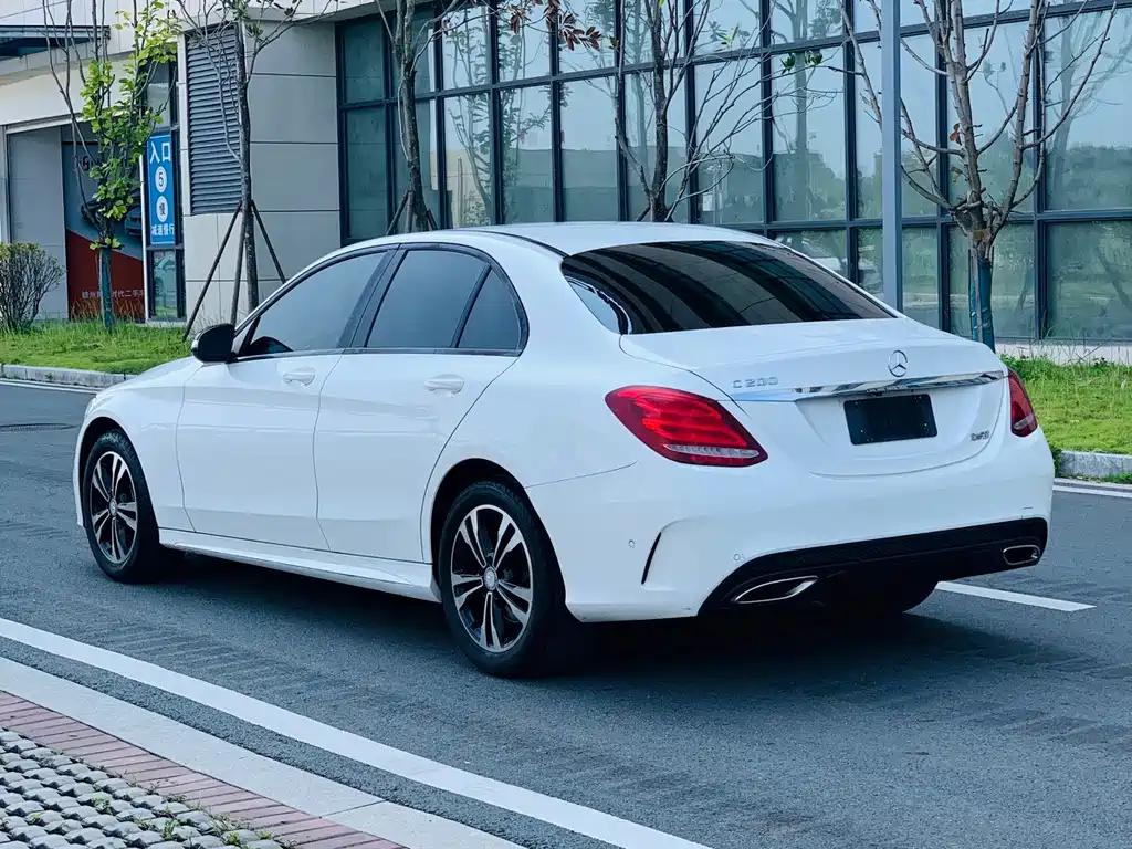 Mercedes-Benz C-Class 2017 — фото 4