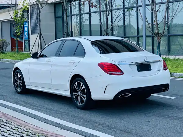 Mercedes-Benz C-Class 2017