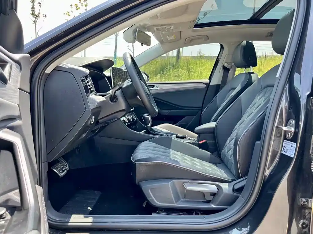 Volkswagen Sagitar 2023