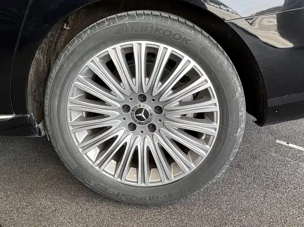 Mercedes-Benz E-Class 2022