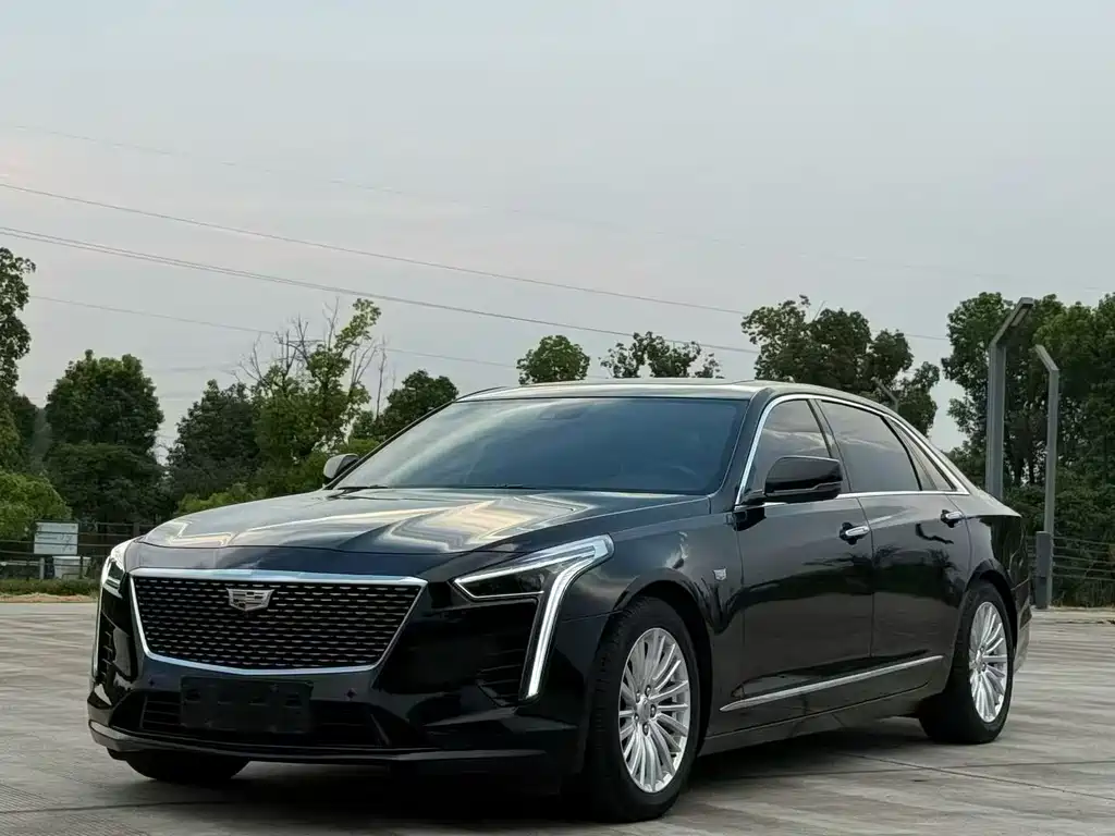 Cadillac CT6 2022 — фото 1