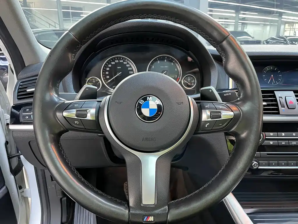 BMW X4 2017 — фото 10
