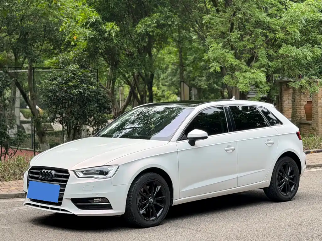 Audi A3 2015 — фото 1
