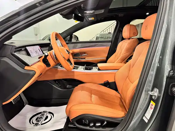 BYD Han L 2025