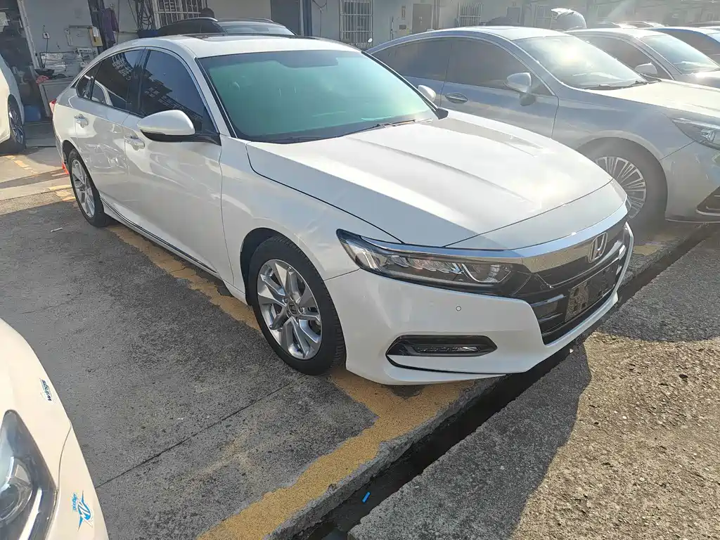 Honda Accord 2019 — фото 3