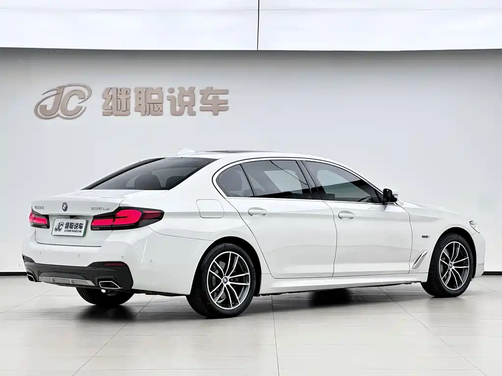 BMW 5 Series New Energy 2022 — фото 5