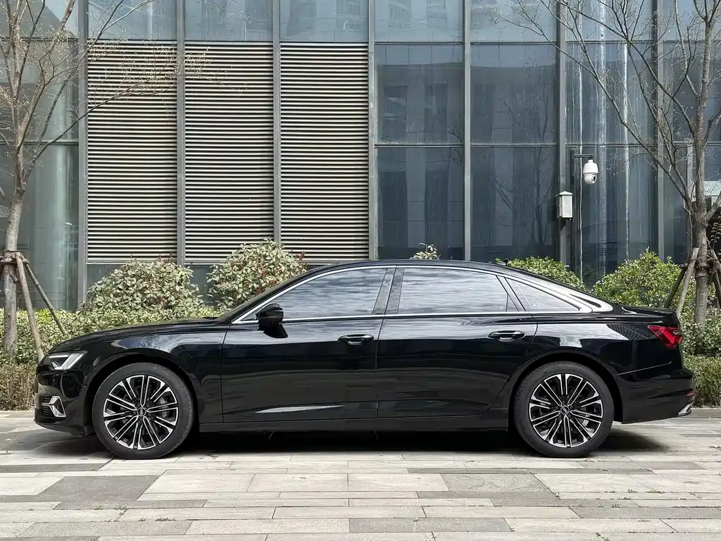 Audi A6L 2024 — фото 8