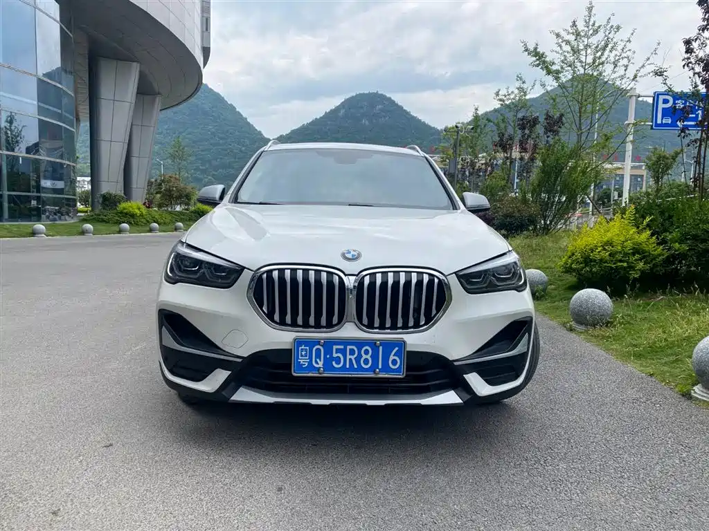 BMW X1 2021 — фото 2