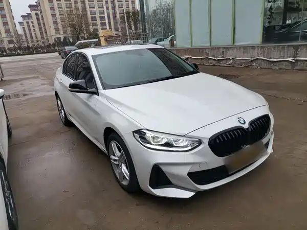 BMW 1 Series 2021
