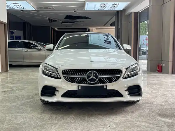 Mercedes-Benz C-Class 2020