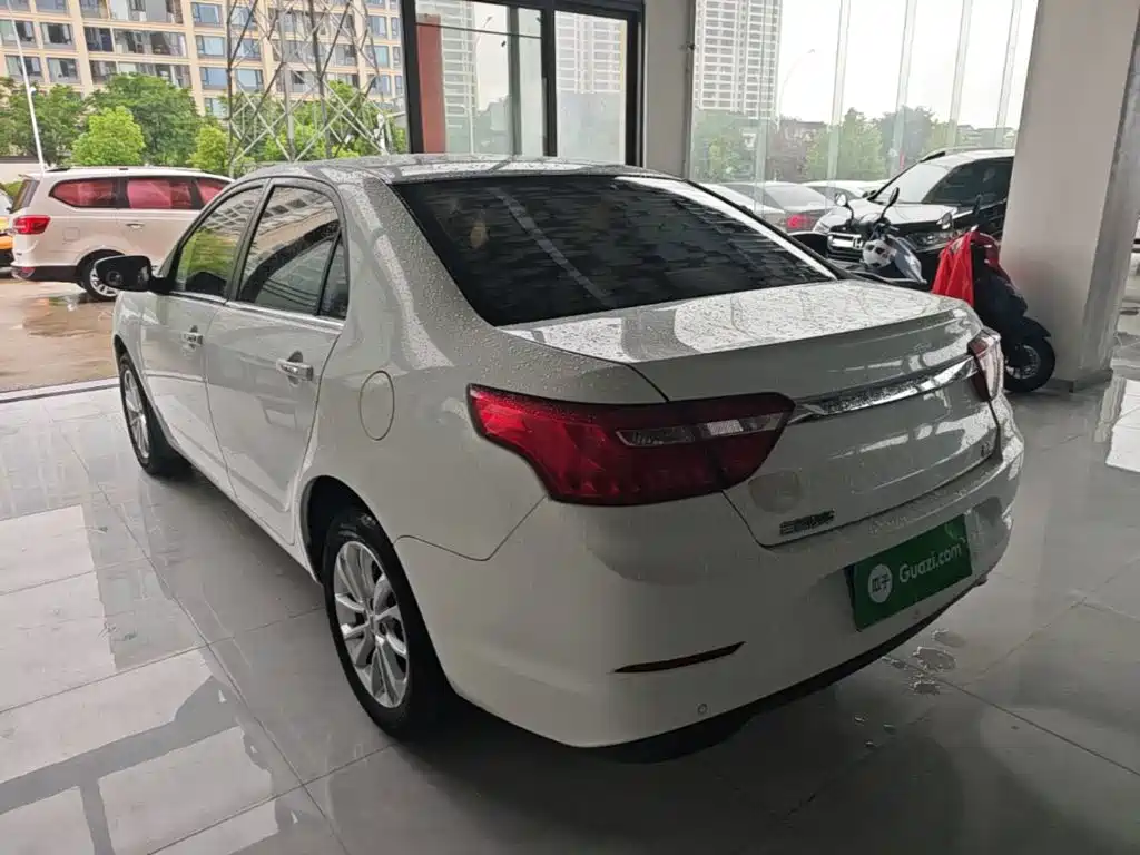 Geely Vision 2020 — фото 5