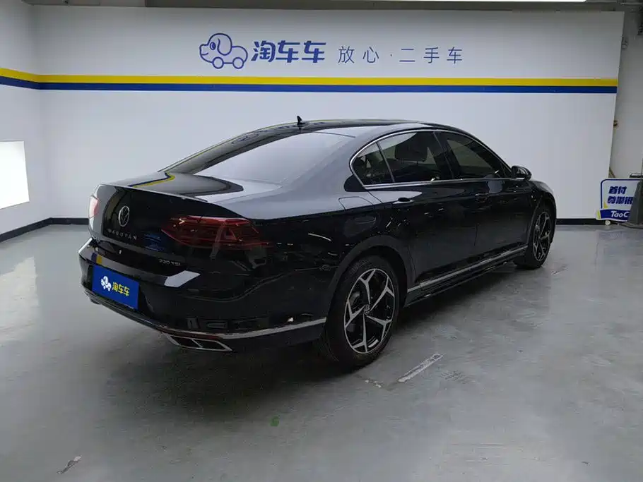 Volkswagen Magotan 2025
