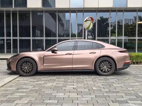 Porsche Panamera 2024