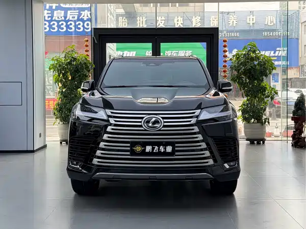 Lexus LX 2025