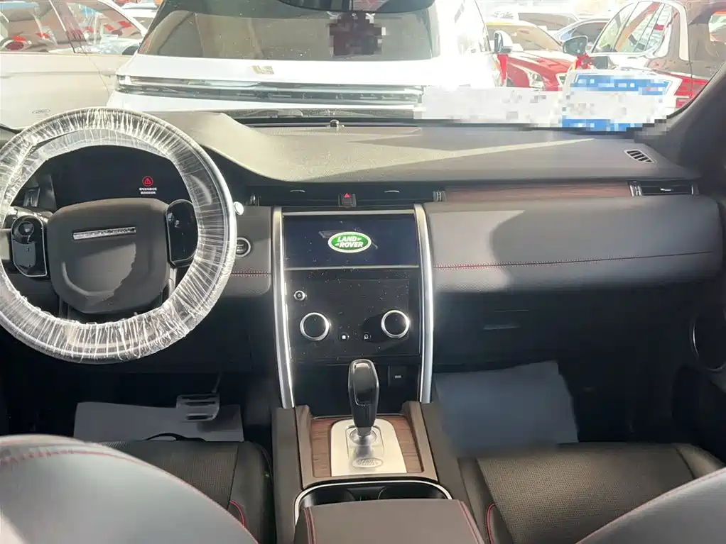 Land Rover Discovery Sport 2021 — фото 11