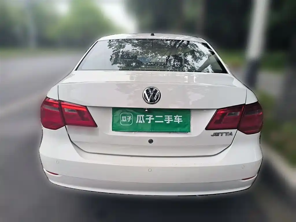 Volkswagen Jetta 2015