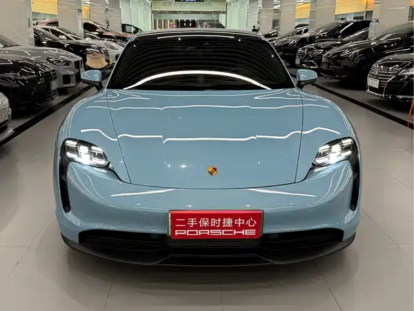 Porsche Taycan 2023